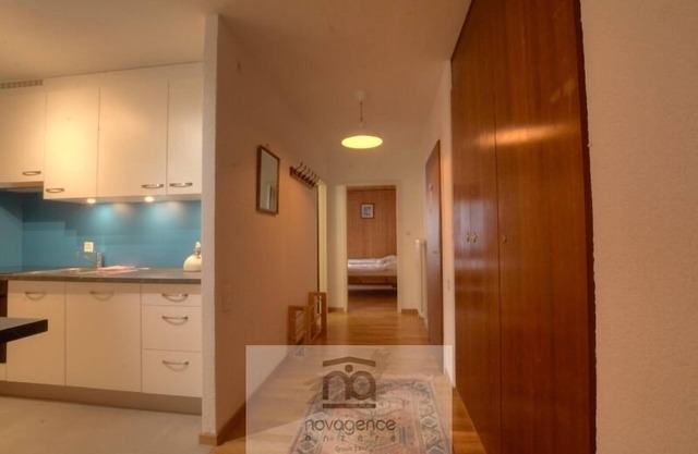 Apartment with 1 bedroom with 2 single beds, 1 bedroom with a double bed, 2 bathrooms with bath and
