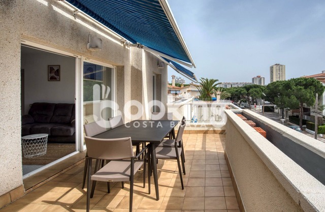 APARTMENT WITH AIR CONDITIONING & BIG TERRACE AT 5 MINUTES FROM THE MAIN BEACH