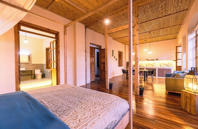 Apartment With Balcony in Cuenca's Historic Center