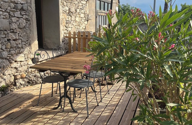 Apartment with terrace for 2 people Le nid du phénix 38 in the countryside