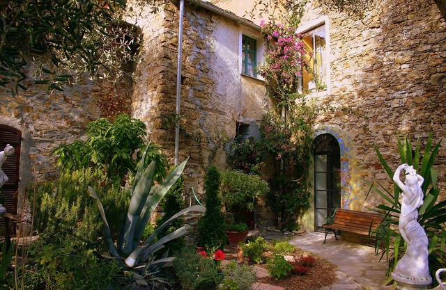 Apartment With Large Terrazzo And Garden In Tranquil Village internet wifi