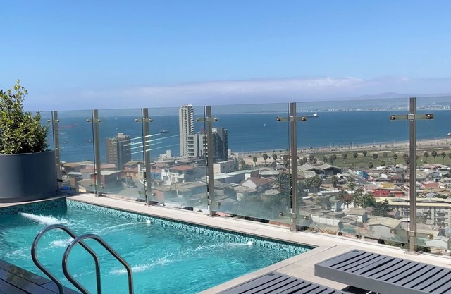 Apartment with ocean view and swimming pool.