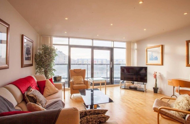 Apartment with river view 2 minutes from the hydro