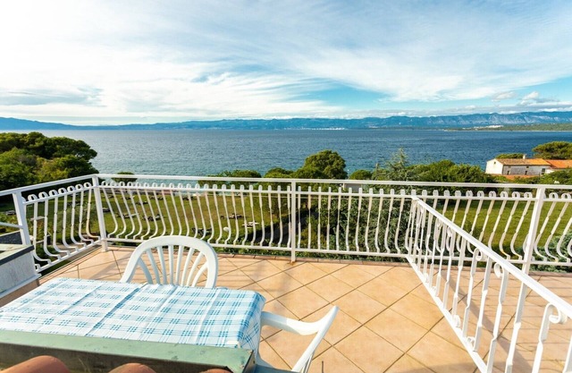 Apartment with terace, sea view, WiFi, AC in Porat
