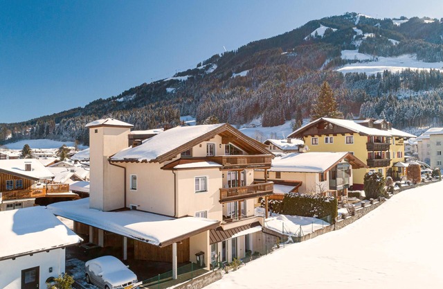 Apartment with terrace only 350m from the centre