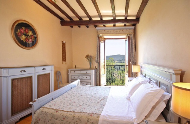 Apartment With View - Right in City Center