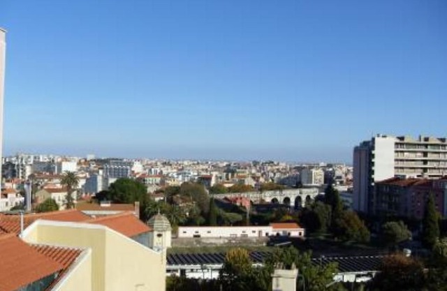 APARTMENT WITH WI-FI AREA DAS AMOREIRAS