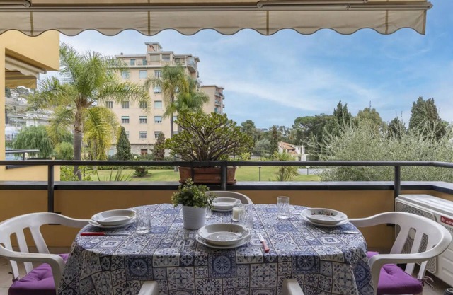 Apartment with WiFi, A/C, pool in Residance | AP34
