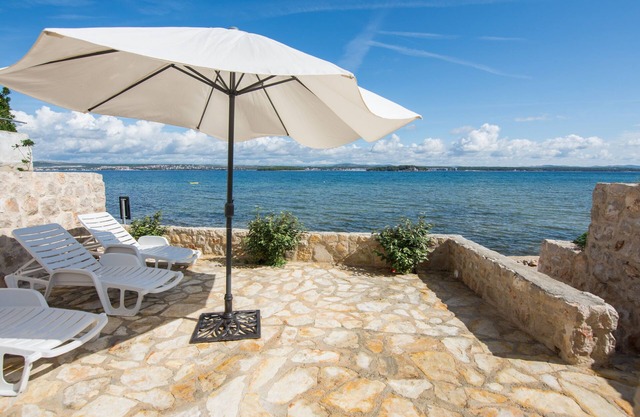 Apartments Aquamarine (14555-A1) - Tkon - island Pasman