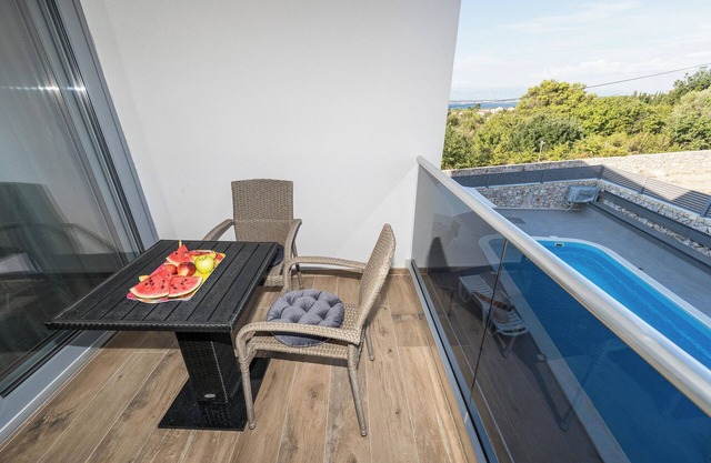Apartments Cozy (116201-A1) - Lukoran