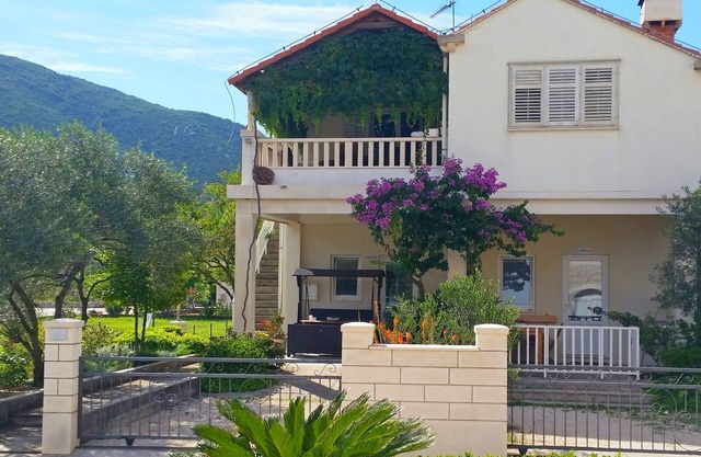 Apartments Damir, (14142), Mali Ston, Croatia