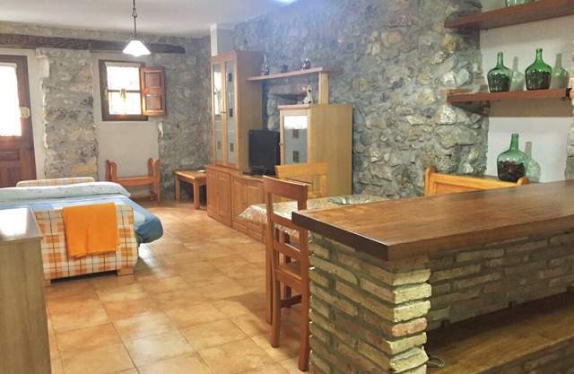 Apartments El Carril Nº3 a bedroom and a sofa bed (2/4 people) Llanes-Cue
