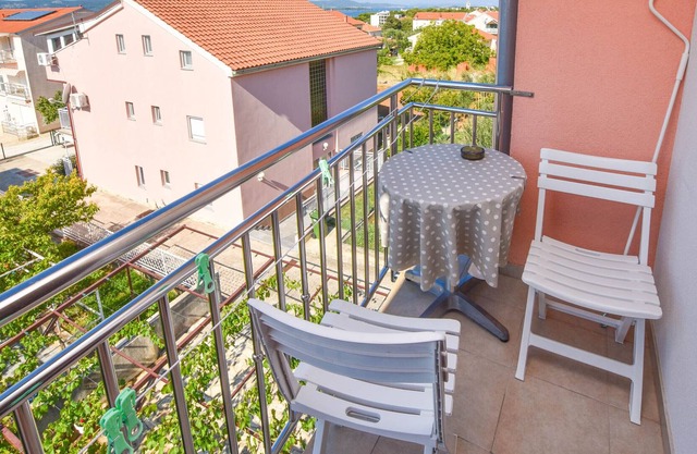 Apartments Garoful (82851-A5) - Sv. Filip i Jakov