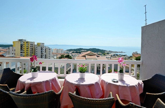 Apartments Grepo Sljeme (36282-A1) - Makarska