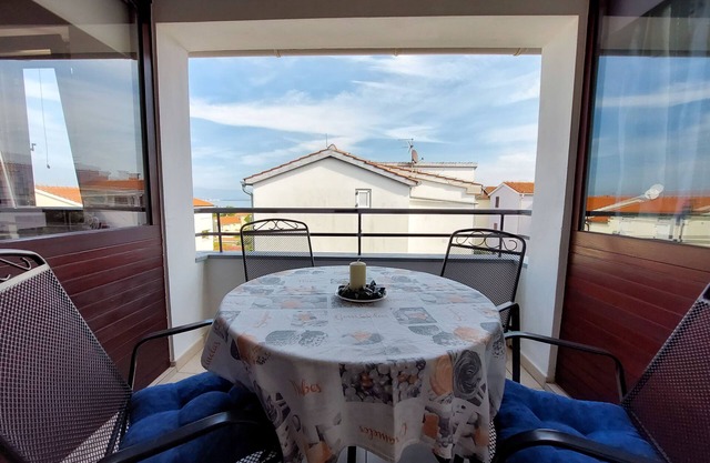 Apartments Mauro (67451-A1) - Malinska - island Krk