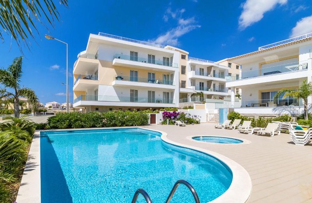 Apartments in Porto de Mós, Portugal