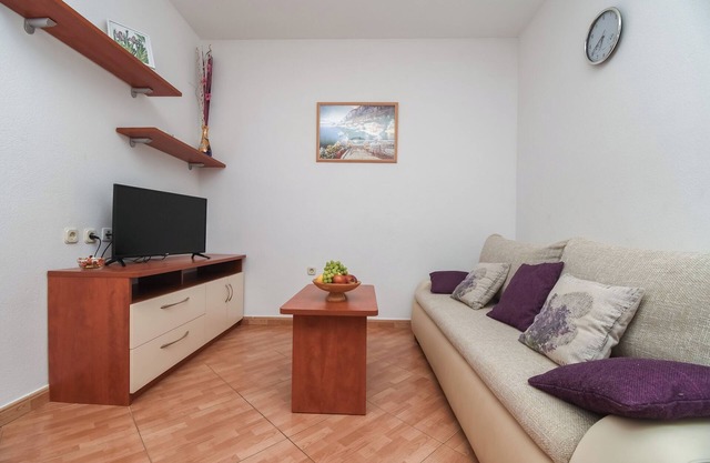 Apartments JoviZe (10754-A5) - Makarska
