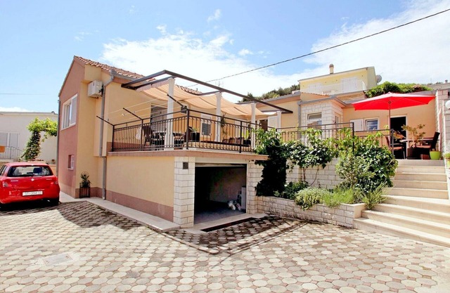 Apartments Jozo Trogir 