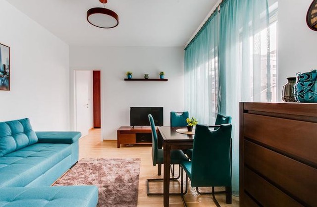 Apartments Lora 13.Jula, 15
