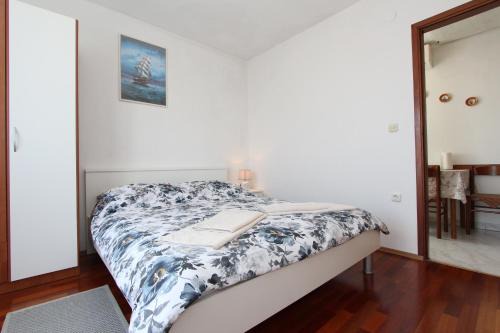 Apartments Miriana