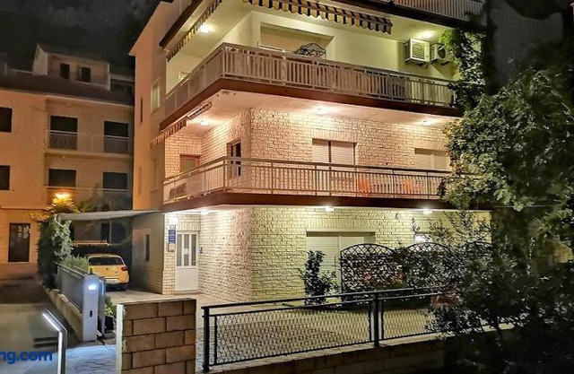 Apartments Neven