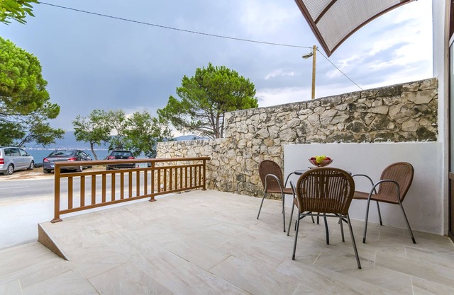 Apartments Tabak (71821-A1) - Slatine (Ciovo)