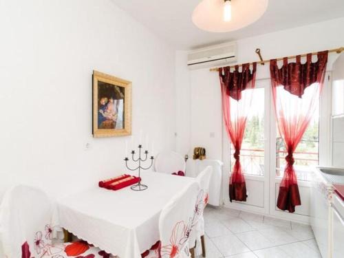 Apartments Villa Nikol - Standard Two Bedroom Apartment with Terrace APT 5