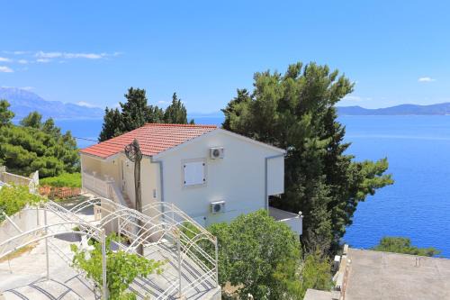 Apartments with parking space Marusici, Omis - 18497