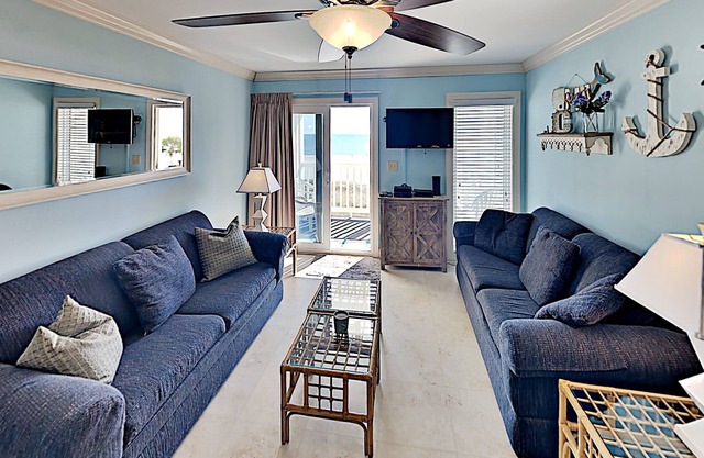 APATB V A307 2BR 2BA Oceanfront Condo near popular Shore Drive - Winter Rental Friendly