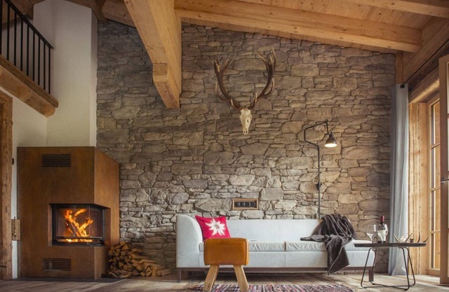 Aplin-style mountain apartment Oui with a fantastic view of the mountains and the Lech Valley