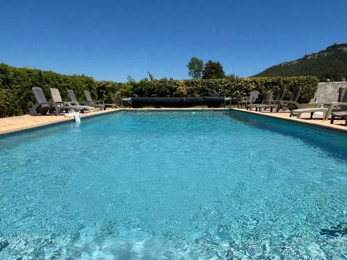 Appart. 4 pers a 6 Kms de Cassis avec acces piscine