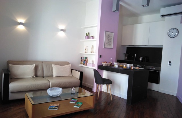 Appart Aix Mazarin 3 stars-T2 with air conditioning in the historic city centre