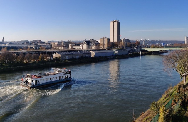 ★ Appart'HomeCity | Rouen Vue Cathédrale ★ 1-6 sleeps ★ Parking ★ Fiber Wifi ★ Netflix