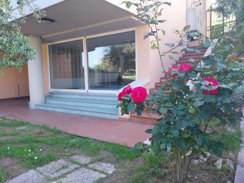 Appartamento 100mq in villa con giardino recintato
