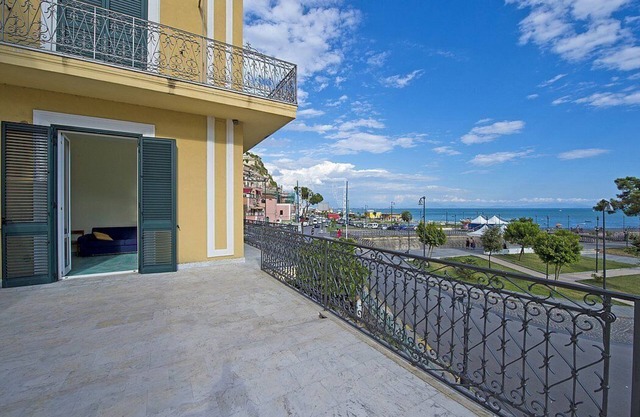 Appartamento Mariuccia A: A bright apartment situated at a short distance from the beach, with Free WI-FI.
