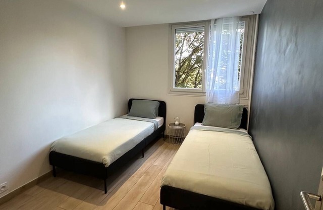Appartement 100 m2 Haut Standing Paris jo 24