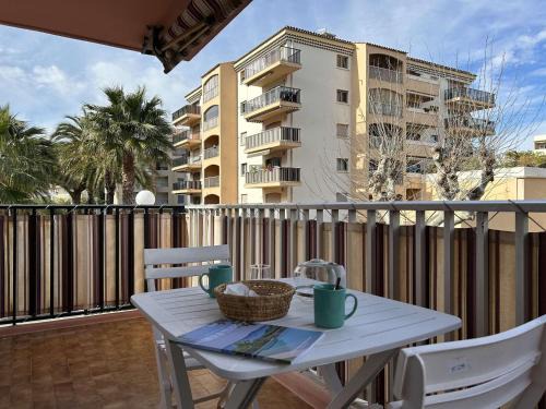 Appartement 2 pièces avec piscine, parking et terrasse près de la plage - 4 couchages à Sainte-Maxime - FR-1-226-448