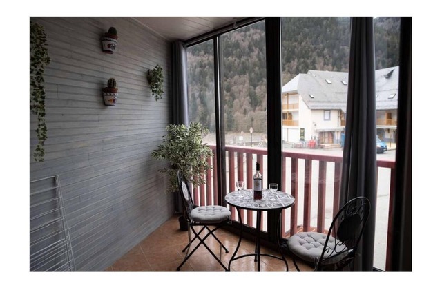 Appartement 4' Places, Avec Terrasse Vitrée Donnant sur le lac