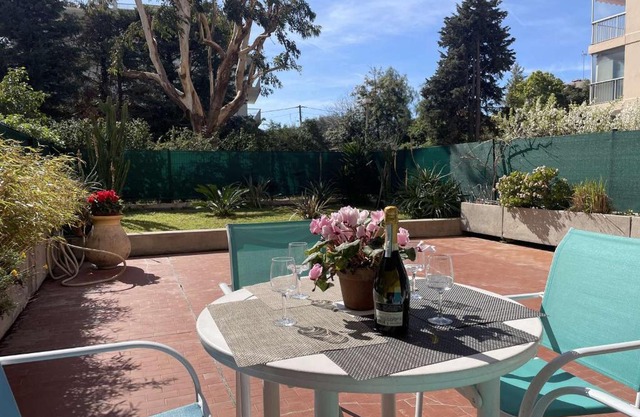 Appartement avec Piscine & Tennis, Terrasse ensoleillée, Garage privé - Antibes - FR-1-252-126