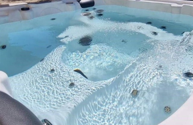 Appartement +jacuzzi Privé 5 min du Centre à Nîmes"escale des Sens Institut"