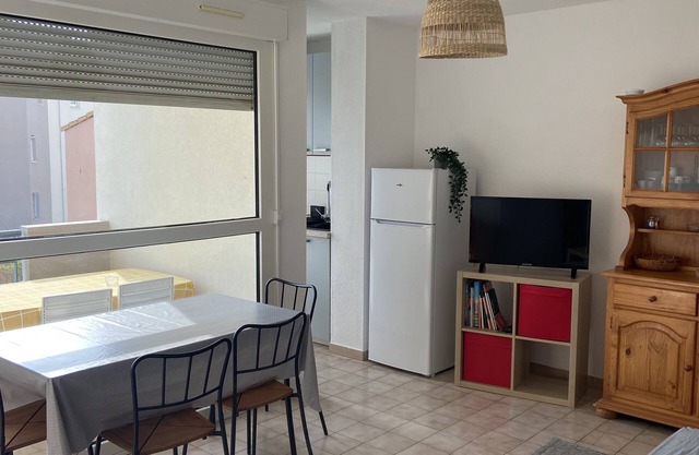 Appartement Lumineux et Chaleureux à 50 Mètres de la Plage !