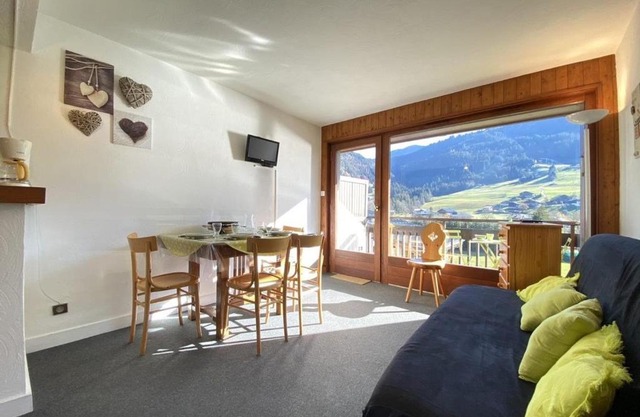 Appartement Praz Sur Arly - 5 pers, balcon, parking, vue piste, proche village et lac - FR-1-603-12
