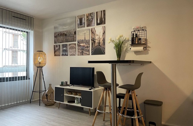 Appartement Proche Paris, Place de Parking, Wifi, Netflix