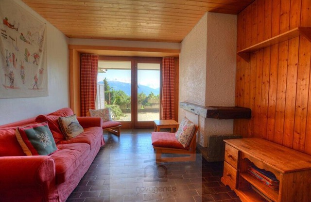 Appartment with a terrace, entrance corridor, 1 bedroom with 2 single beds and 1 bunk bed, 1 bathroo