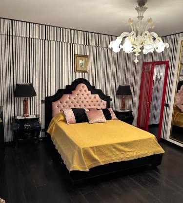 Apt Aurea Luxury Pantheon View
