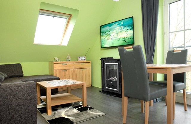 Apt. Eulennest - Cozy living just 500 meters from the natural beach