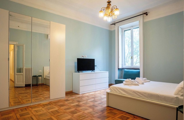 Apt near C. Buenos Aires – WiFi, AC, Metro 3 min