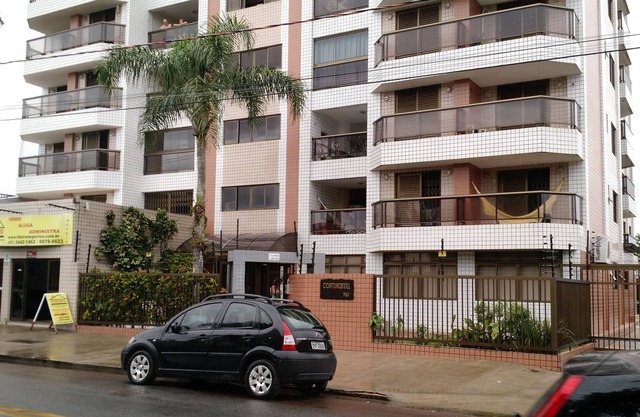 Apto 14 Guaratuba 2 blocks from Christ's beach, Wi-Fi, 2 garages, Sky