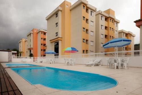 Apto Condomínio Sun Way Ubatuba com Piscina Churrasqueira