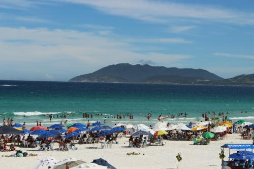 Apto confortável de 3 quartos-Cabo Frio